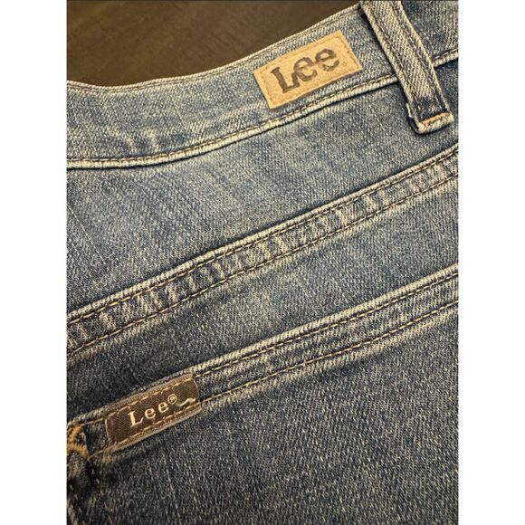 Lee Straight Leg Relaxed Fit Mid Rise Jeans - Sz 8 - Picture 4 of 10